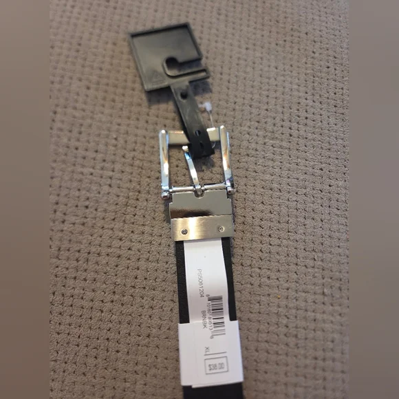 New Nike Reversible Men's Black & Brown XL 42-44 silver texture belt buckle - Picture 7 of 16